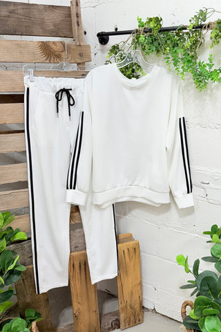 Performance Pant Set White Top & Pant Set Oz