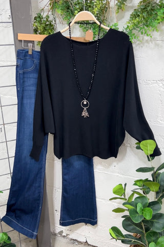 Select Black sweater Charmante