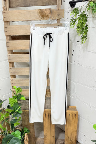 Performance Pant Set White Top & Pant Set Oz