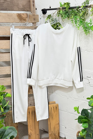 Performance Pant Set White Top & Pant Set Oz