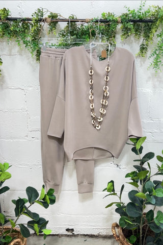 Obtain Jogger Taupe Pants Charlotte Avery